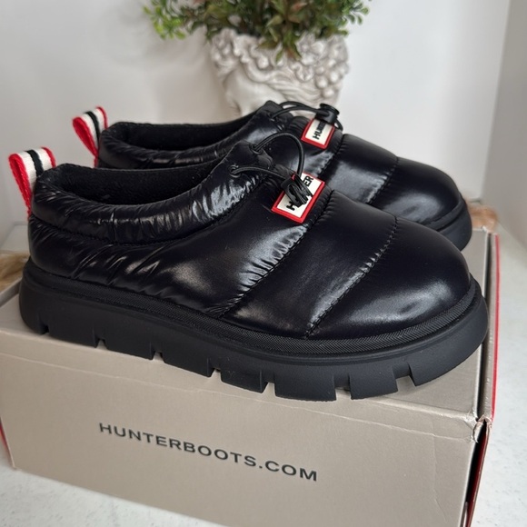 Hunter Black Winter & Rain Boots - Picture 1 of 12